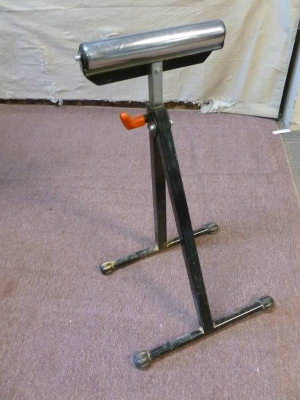 Roller Stand