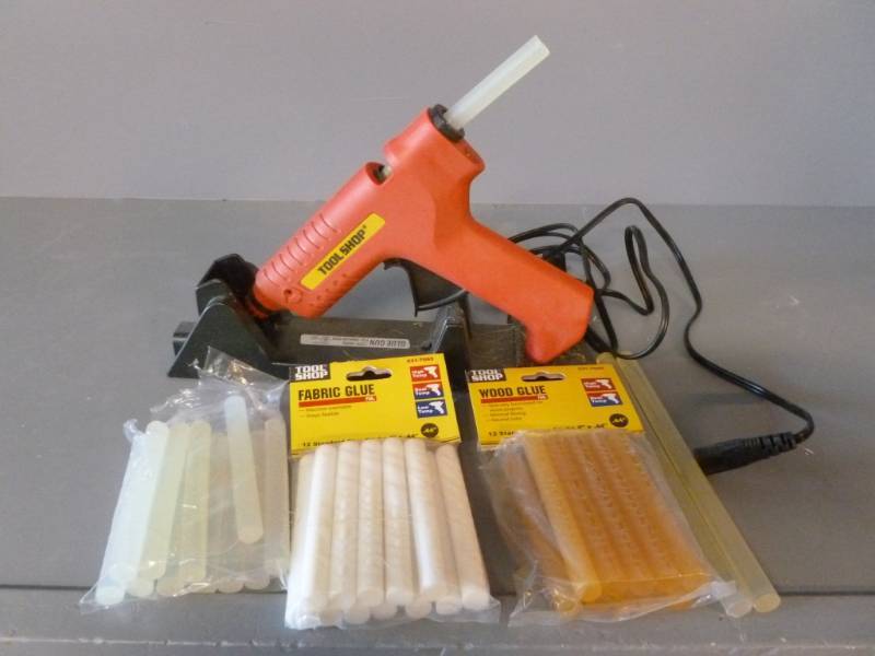 Glue Gun
