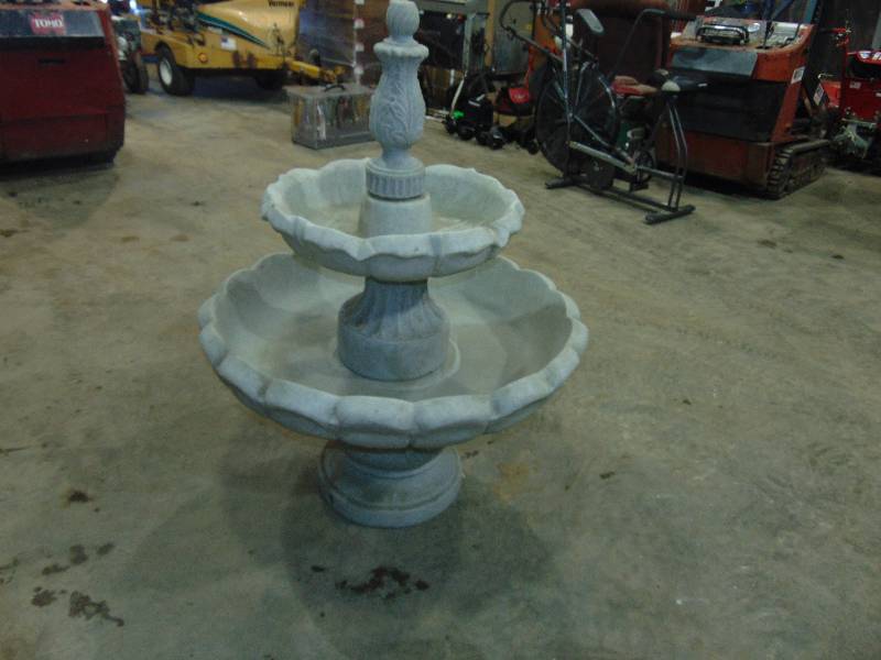 Plastic fountain