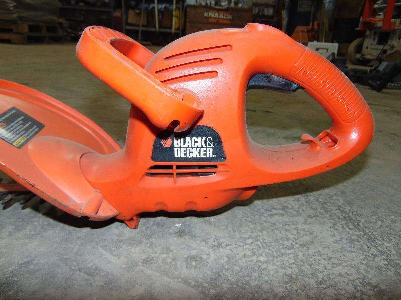 Black & Decker Electric Hedge Trimmer