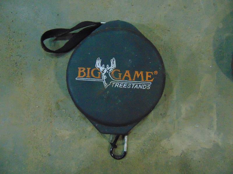 (2) Big Game Tree Stand Retractile Lift Cord