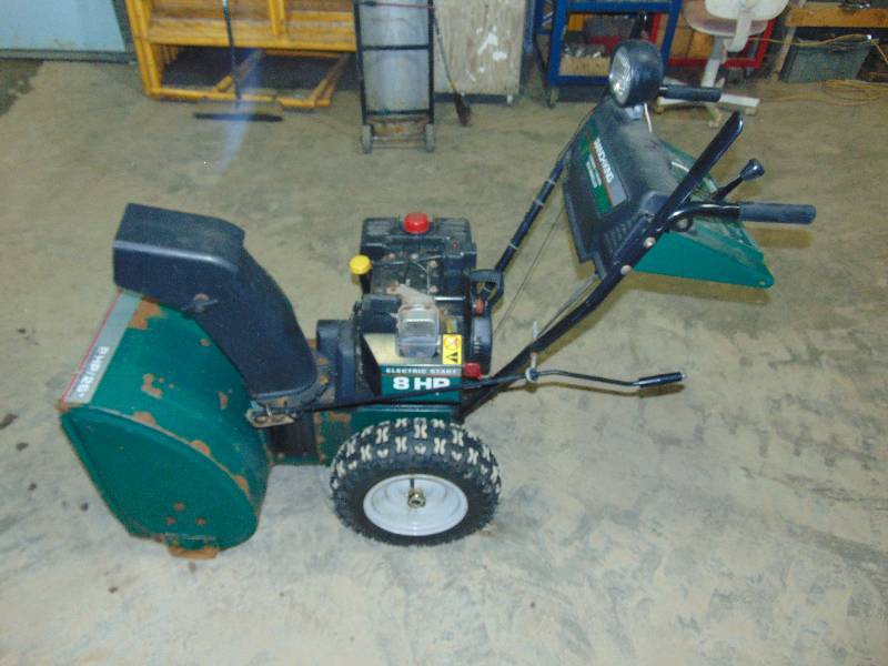 Ranch King 26" 8Hp Snow Blower GRC March Consignments KBID