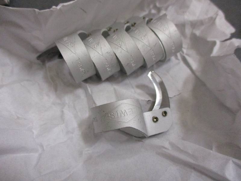 LEWIS RING TWINE AND STRING CUTTER