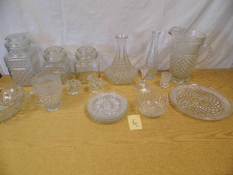 Glassware - Decanter - Pitcher