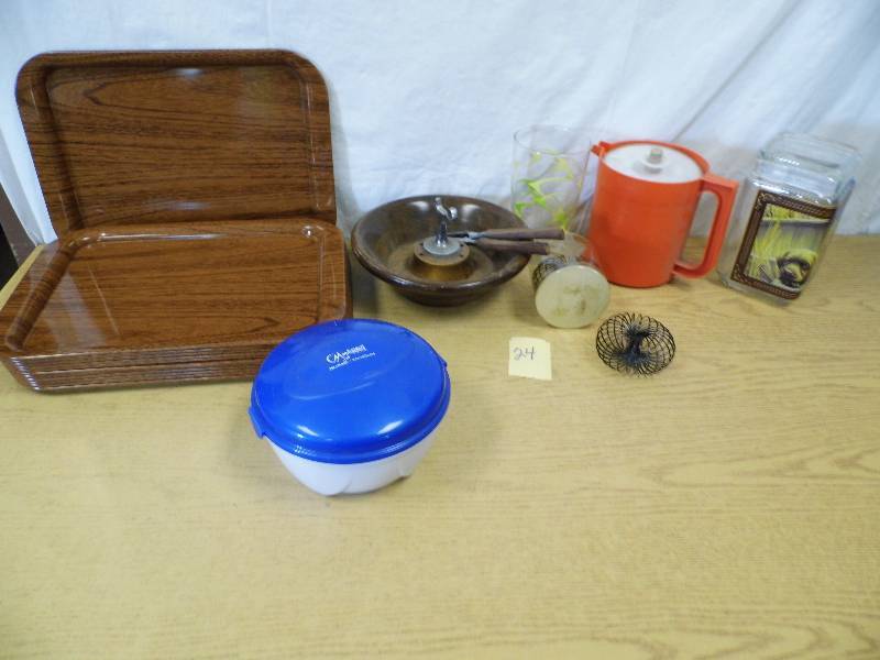 Wood-Grain Metal Trays - Kitchen Misc