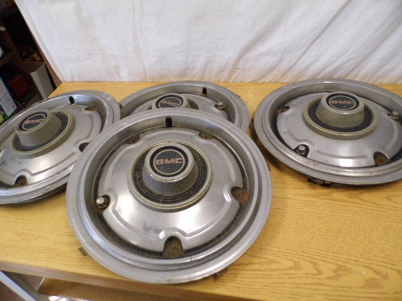 GMC Hubcaps