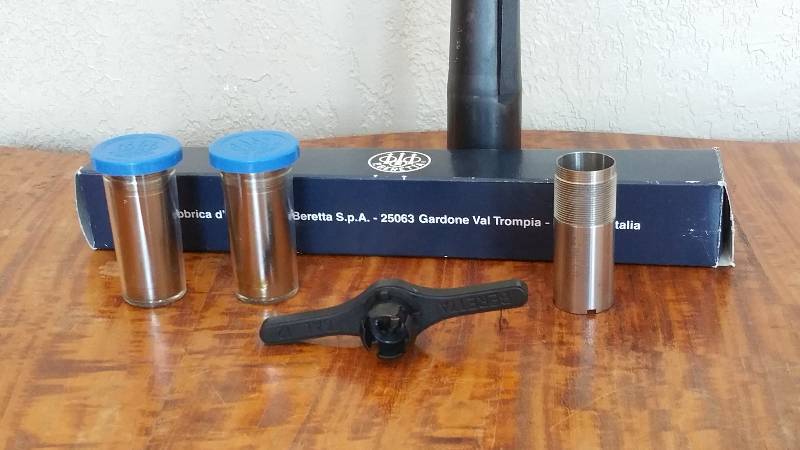 lot 6 image: 12 Gauge Barrel & 12 Gauge Chokes, Beretta, Remington, Etc.