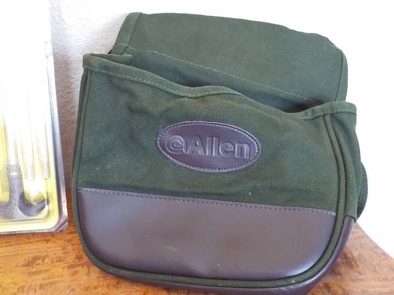 lot 10 image: Allen Shotgun Shell Pouch & Shotgun Cleaning Kit