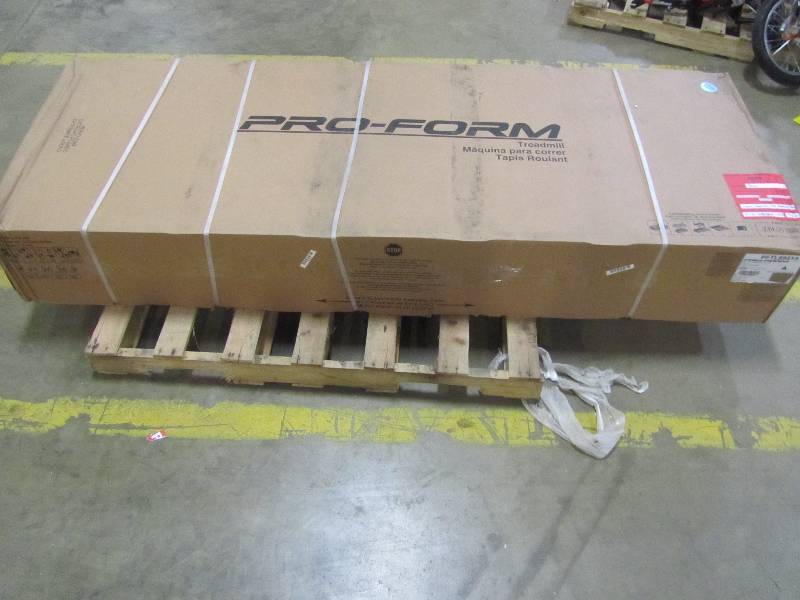 lot 46 image: ProForm Performance 800i Treadmill with 3.0CHP Motor & 12% Incline