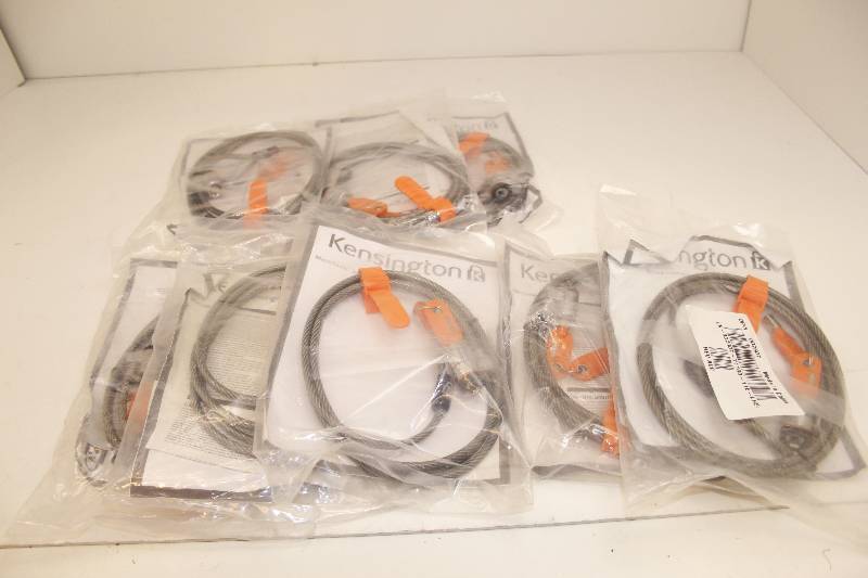 lot 15 image: lot of 8 laptop locks still in the bag