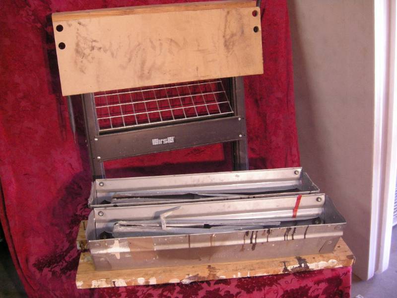 lot 54 image: Saw Horses and Workstand