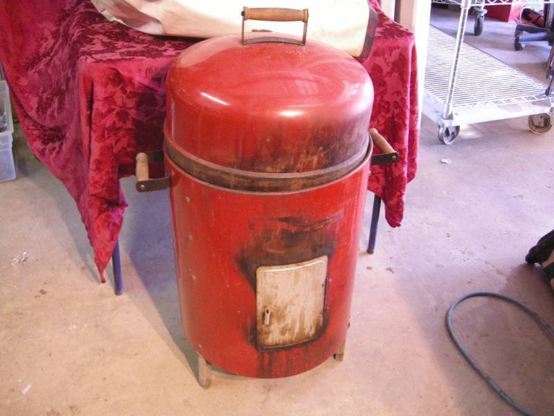 lot 66 image: Coleman Meat Smoker