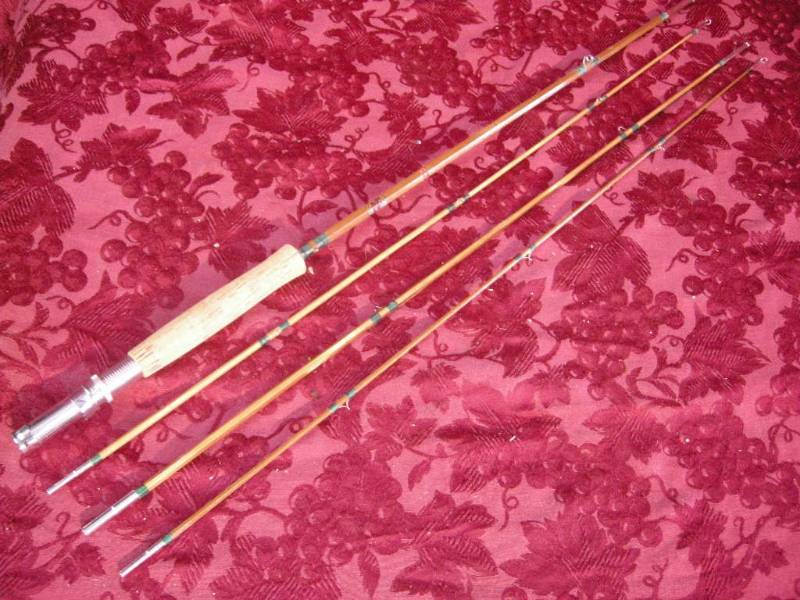 lot 84 image: Vintage Bamboo Fly Rod