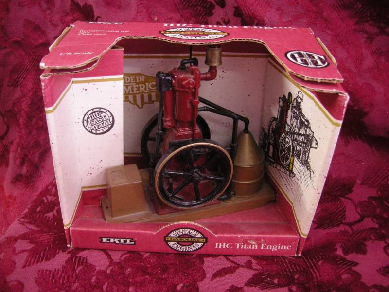 lot 89 image: Ertl IHC Titan Engine Diecast