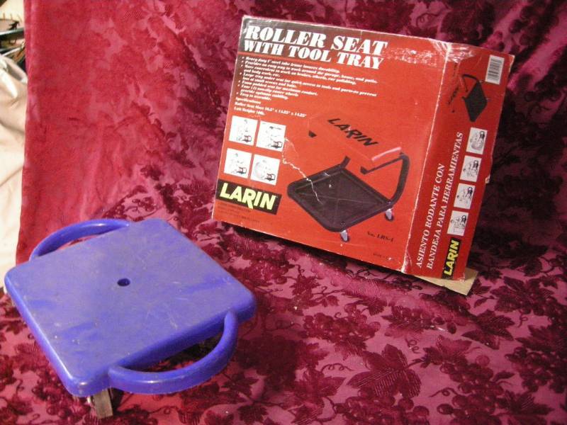 lot 121 image: Roller Seat