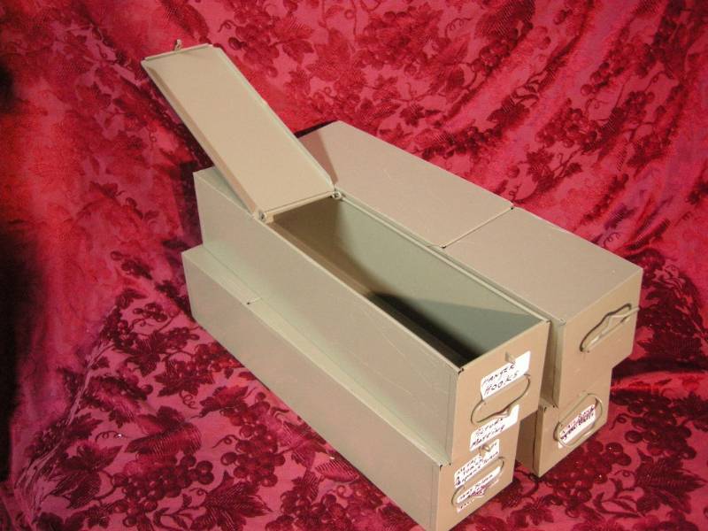 lot 122 image: 4 Metal Storage Containers