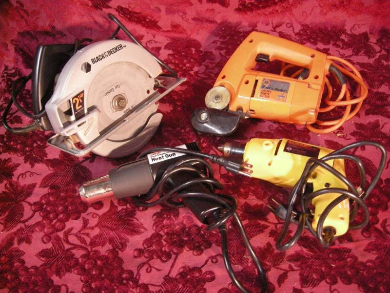 lot 138 image: Electric Saw, Cutter, Drill, Heat Gun