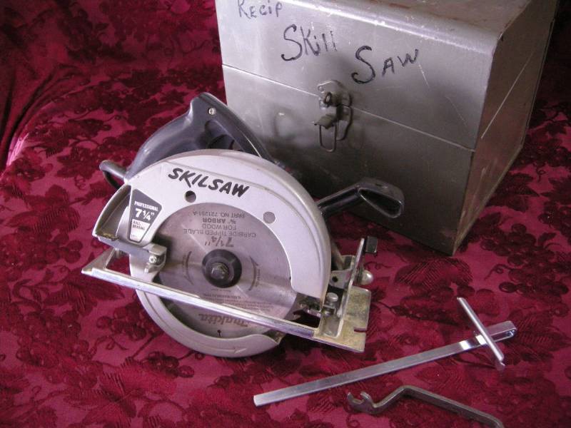 lot 149 image: Professional Skilsaw