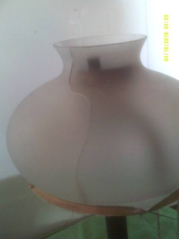 ANTIQUE COLEMAN PARLAR LANTERN