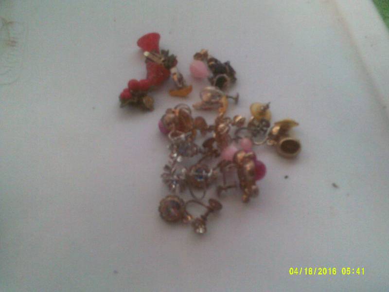 VINTAGE AND ANTIQUE EARINGS