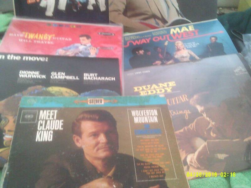 7 COLLECTIBLE RECORDS