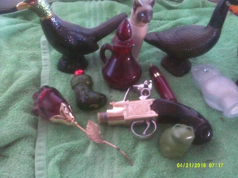 VINTAGE AVON BOTTLES