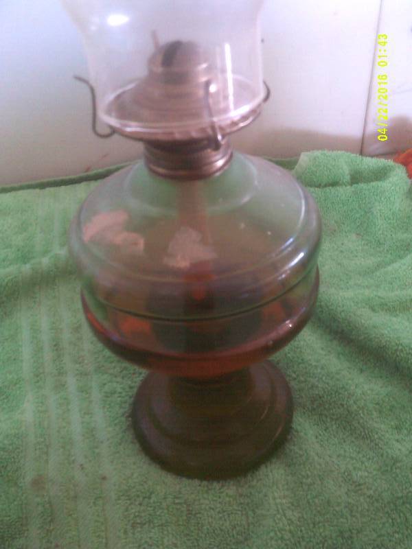 ANTIQUE GLASS OIL LAMP