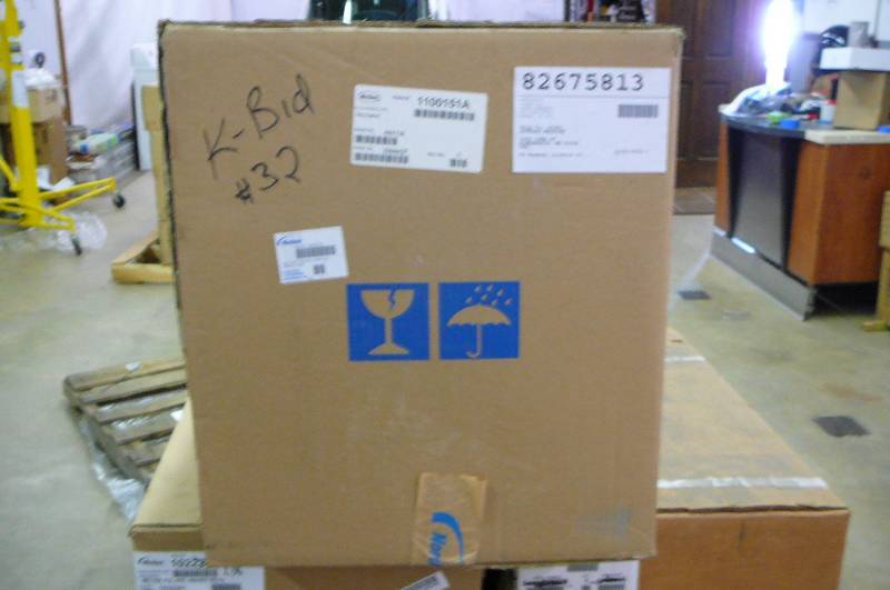 lot 32 image: Nordson Adhesive Cotainer #1100151A New in Box