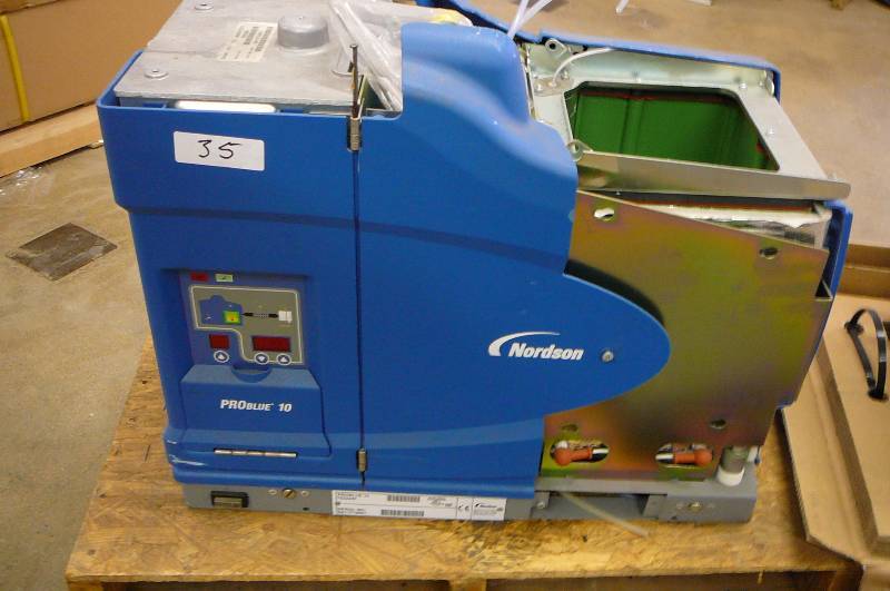 lot 35 image: Nordson Pro Blue 10 #10252240