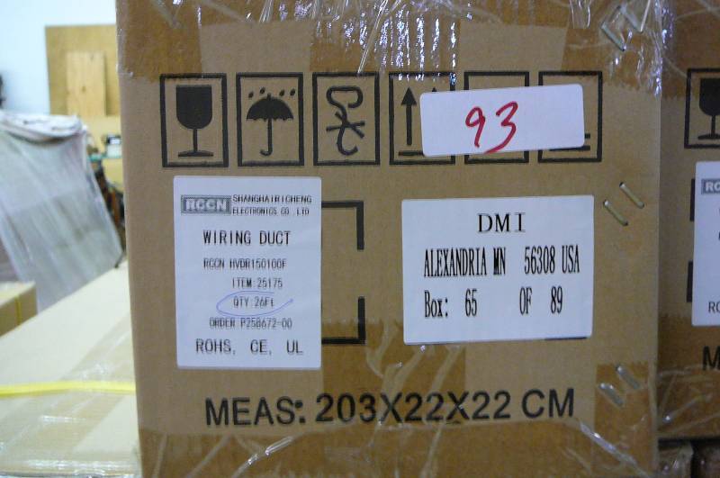 lot 93 image: Wiring Duct RCCN Item 25275 HVDR150100F QTY 26