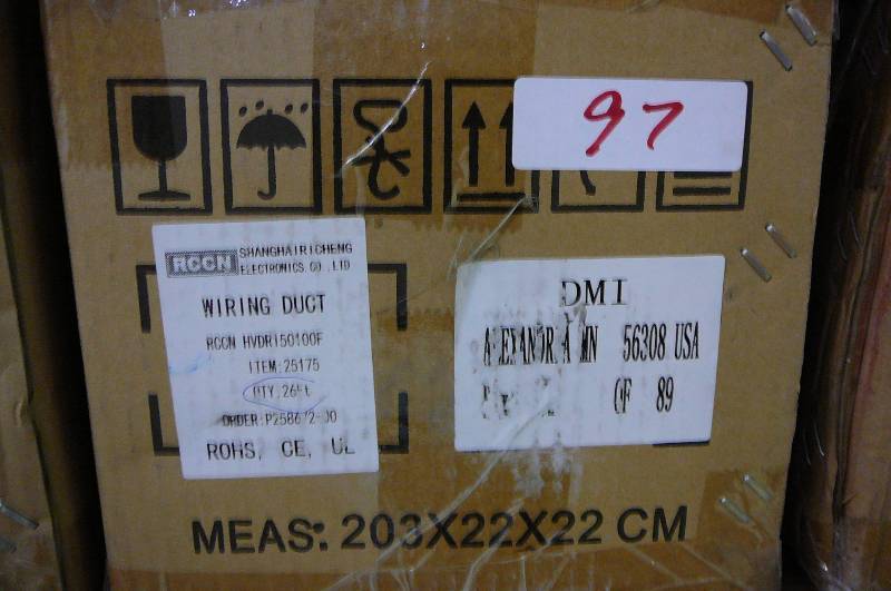 lot 97 image: Wiring Duct RCCN Item 25275 HVDR150100F QTY 26