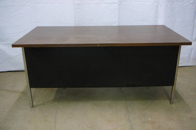 lot 108 image: Steel Desk 60 x 30 x 29 12 5 drawer