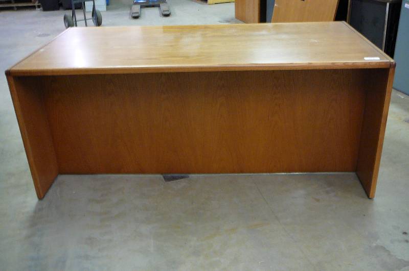 lot 113 image: Wooden office Desk & File drawer 72 x 36 x 30