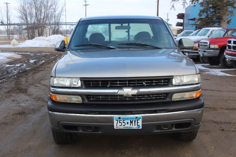 lot 2270 image: 1999 Chevrolet Silverado 1500 Z71 4x4 Extended Cab