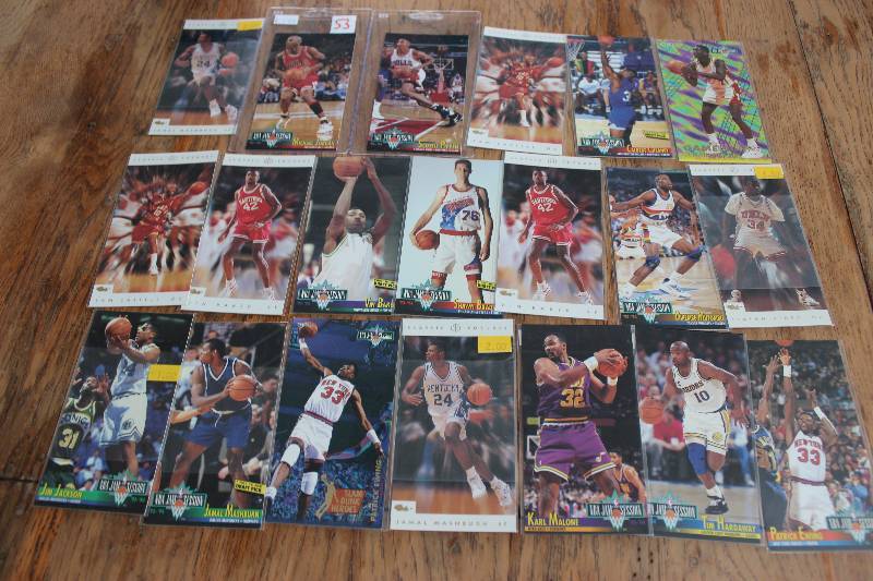 lot 53 image: 20 Baseball Star Cards...
