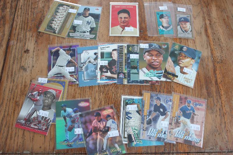 lot 7 image: 20 Baseball Insert Cards...