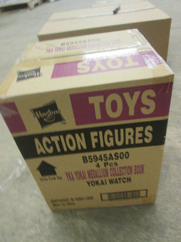 lot 182 image: Hasbro toys action figures yokai wa...