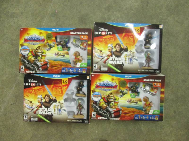 lot 198 image: 2 WillU 3.0 infinity starwars start...