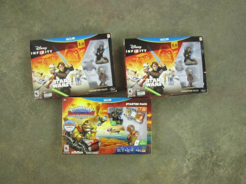 lot 200 image: 1 wiiU skylanders and ,2 Inmfinity ...