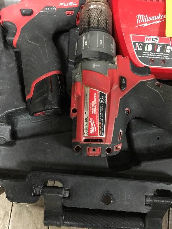 Milwaukee M12 Fuel 12 Volt Lithium-Ion Brushless Cordless 12in. Hammer DrillDriverand Impact Combo Kit w(2) Batteries, in good working conditionCharger, Case