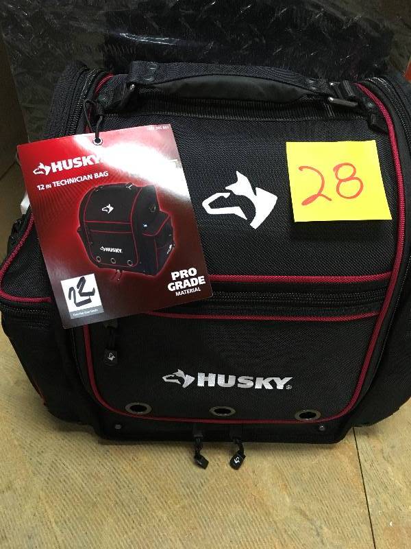 Husky 12 in. Technician Tool Padded Storage Pocket Organizer Tool Bag not used