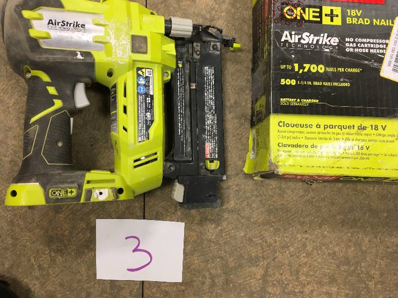 Ryobi  18-Volt ONE AirStrike 18-Gauge Cordless Brad Nailer (Tool-Only) in good condition USED