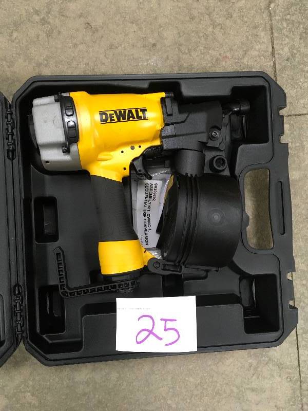 DEWALT  Pneumatic 15-Degree Coil Siding Nailer slightly used in great condition