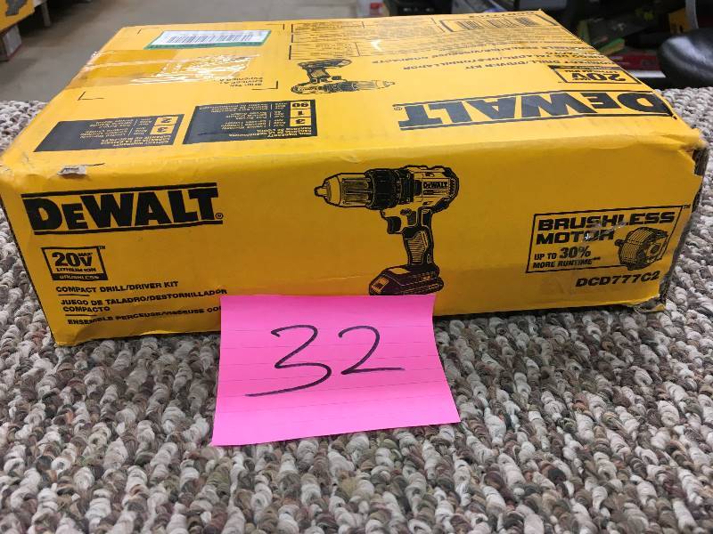DeWalt 20 Volt MAX Cordless Lithium-Ion Compact Brushless Drill Driver Kit Open  box never used