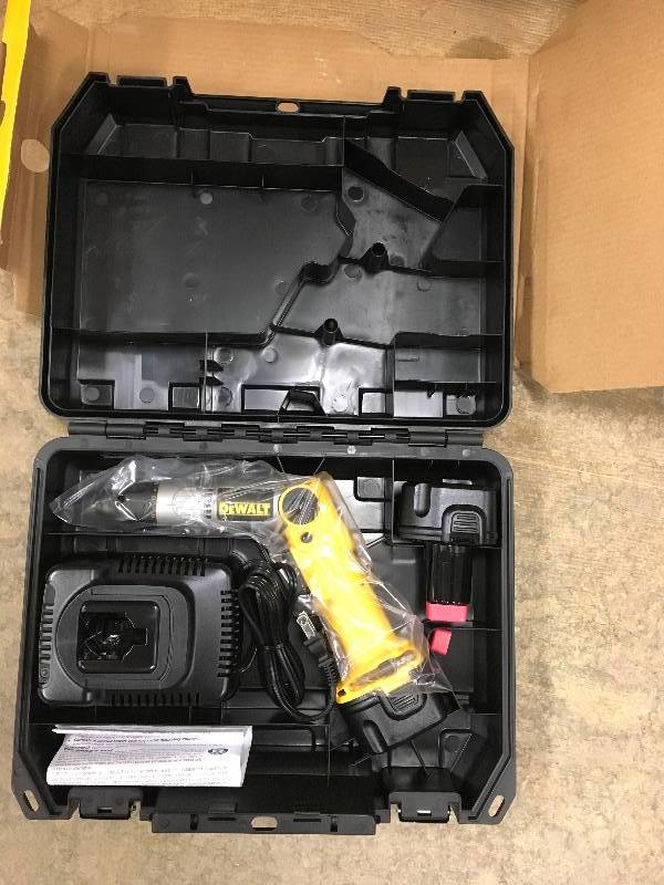 DeWalt Heavy Duty 7.2 Volt Cordless Screwdriver Kit Open  box never used