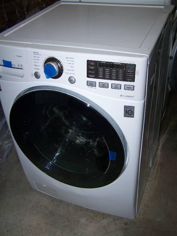 lot 18 image: LG Front Load Washer