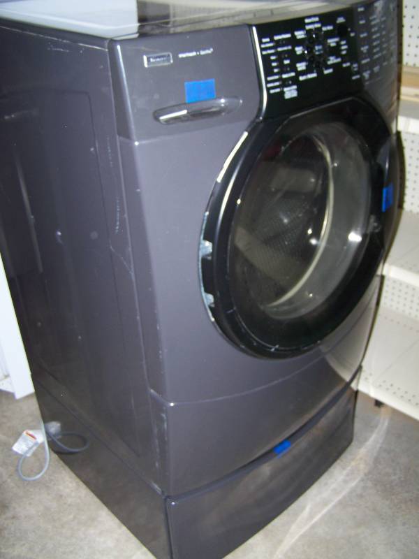 lot 25 image: Kenmore Front Load Washer with Stand