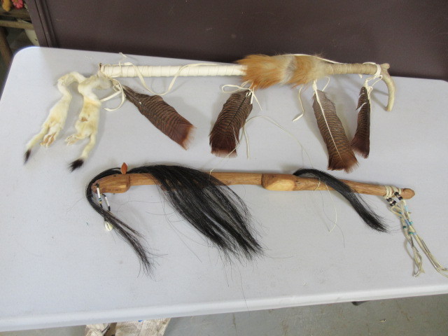lot 105 image: DANCE STICK