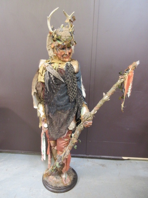 lot 108 image: STATUE