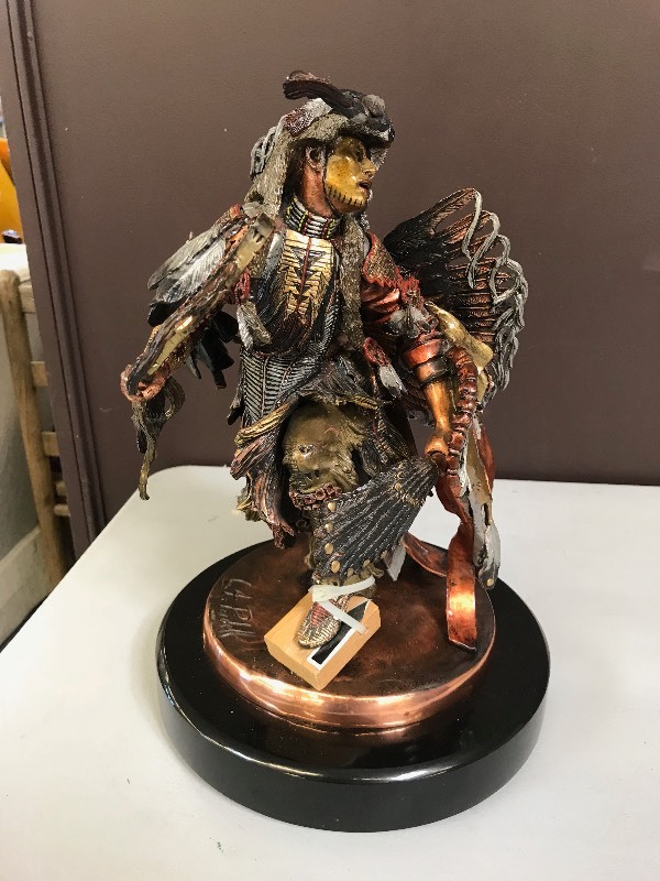 lot 129 image: LEGENDS STATUE